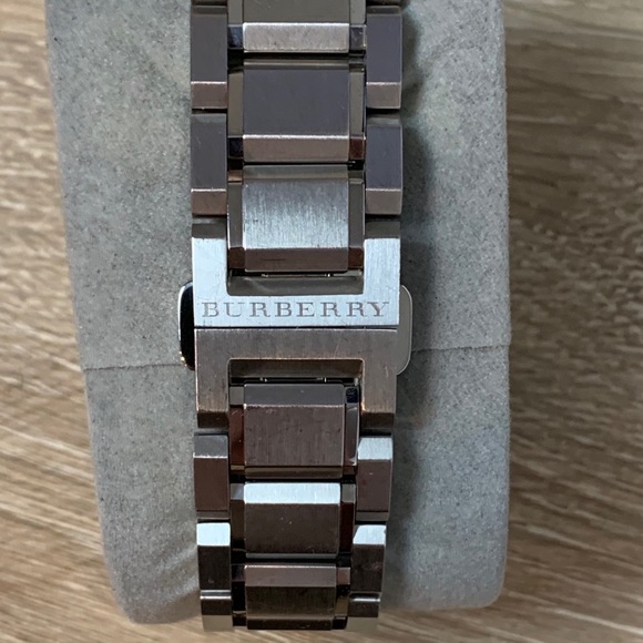 Men’s Burberry Watch - Picture 3 of 6